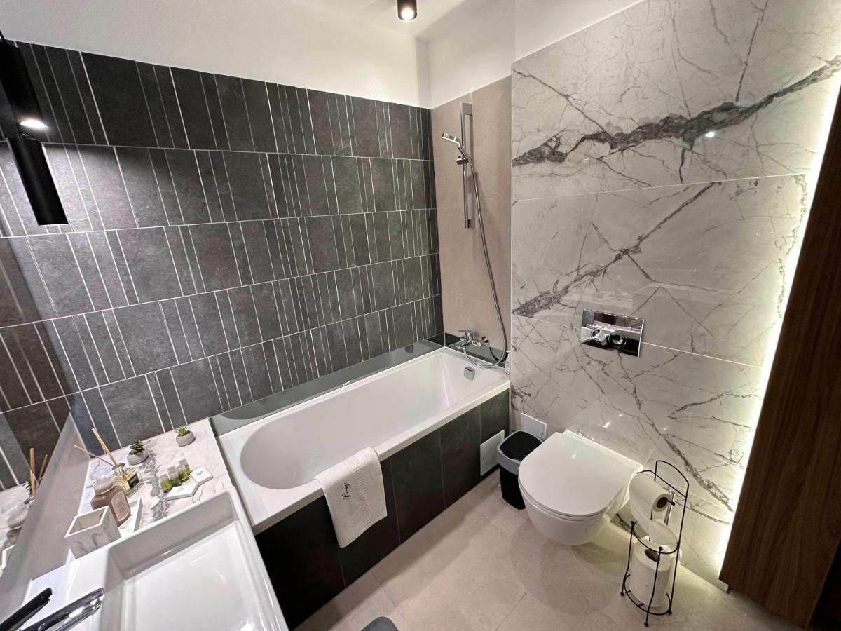 Urban Luxury Flats - Cozy Apartments At Coresi Mall #Brasov Bagian luar foto