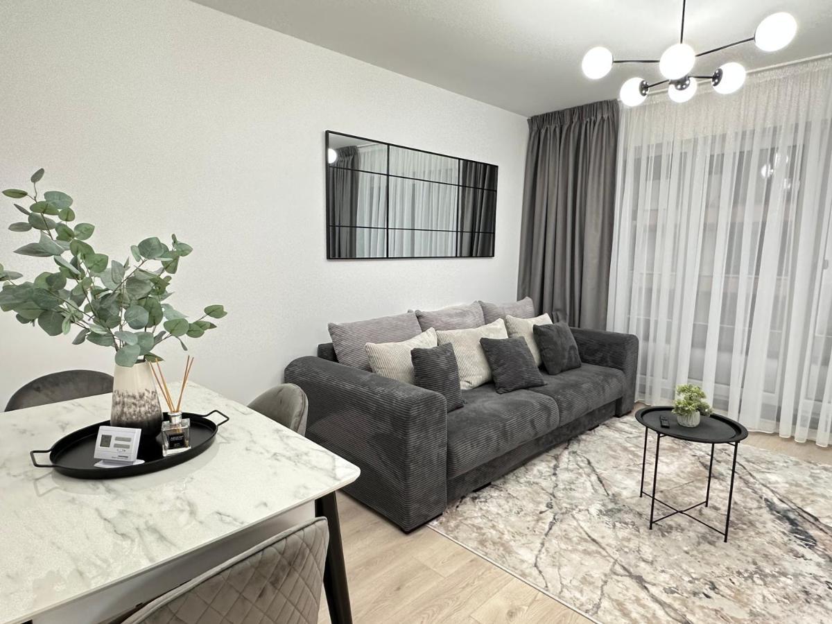 Urban Luxury Flats - Cozy Apartments At Coresi Mall #Brasov Bagian luar foto